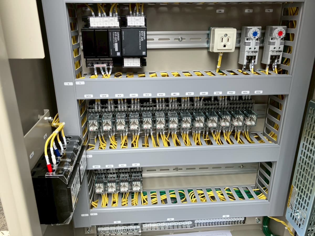 ポンプ制御盤製作現地納品作業