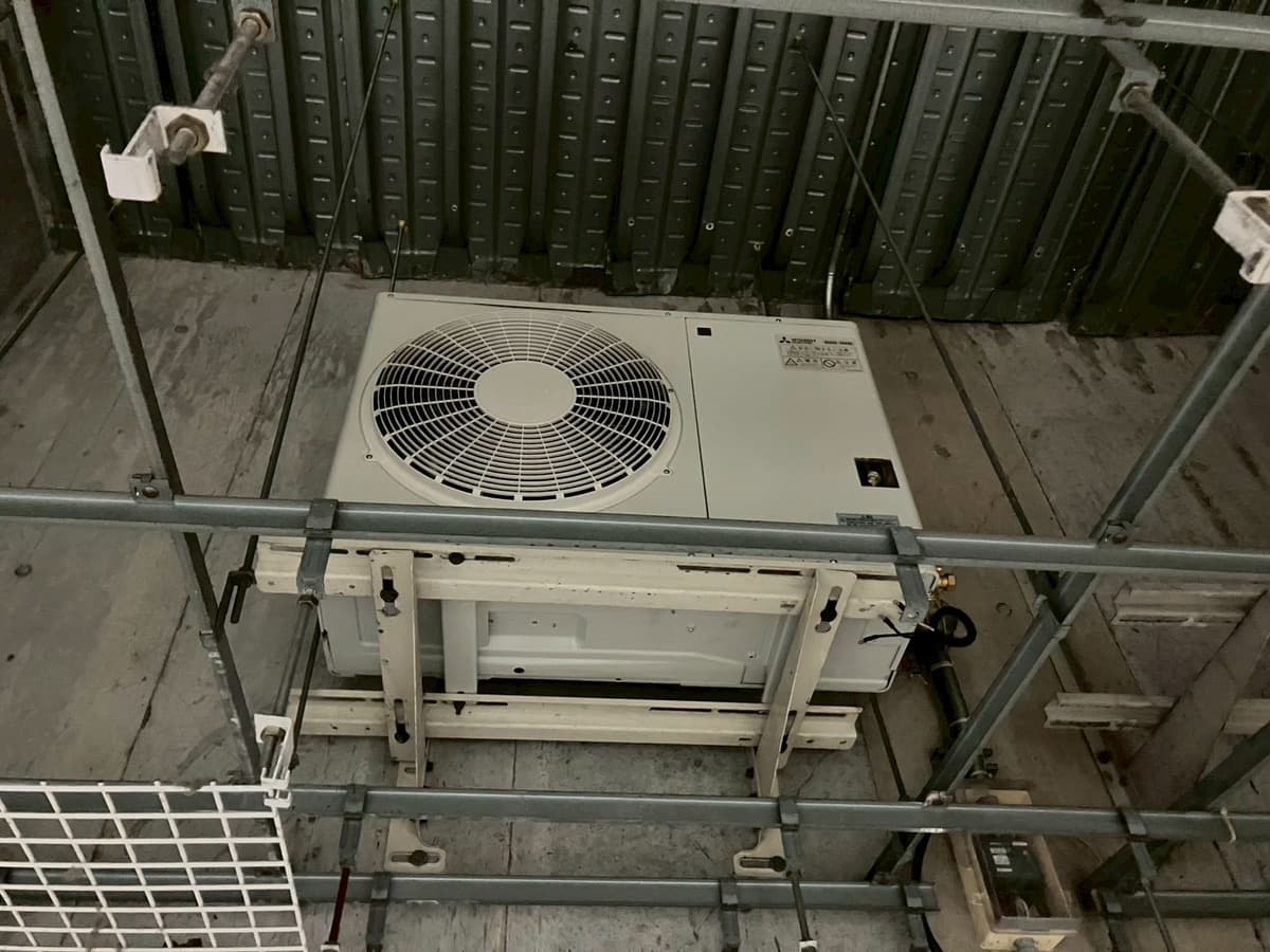 兵庫県某商業施設様冷凍冷蔵設備改修工事