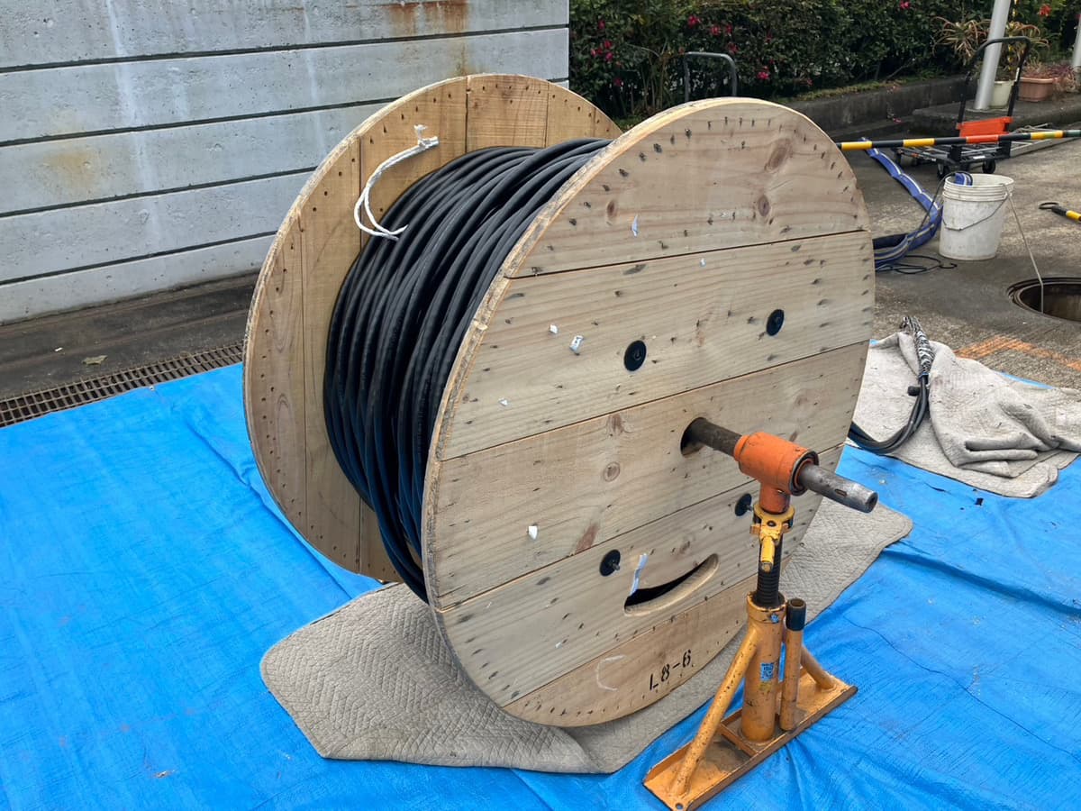 高圧電気ケーブル更新工事
